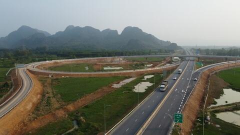 Chính phủ giao nhiệm vụ cho các bộ, ngành thực hiện mục tiêu hoàn thành 3.000 km cao tốc