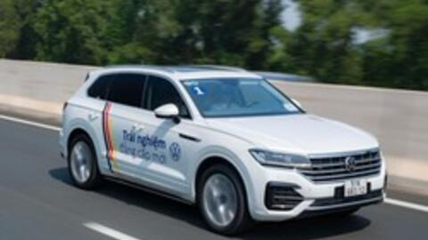 Tôi dành 2 ngày lái bộ đôi Volkswagen đi Hà Nội - Hạ Long: Đã hiểu lý do Viloran được dàn sao Việt mê, Touareg đáng có doanh số tốt hơn