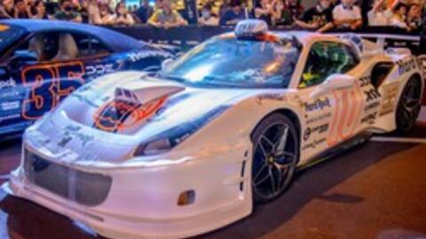 4 xe khủng hút view nhất Gumball 3000: Đính kim cương, có chiếc dùng băng dính cố định bodykit