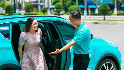 Hãng taxi điện của ông Phạm Nhật Vượng tiêm phòng cúm miễn phí cho toàn bộ tài xế, Hà Nội là nơi đầu tiên