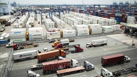 Thành phố hội nhập và phát triển: Phát triển trung tâm logistics tầm cỡ quốc tế