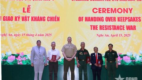 Bàn giao kỷ vật chiến tranh do phía Hoa Kỳ cung cấp