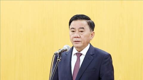 Ban hành các kết luận của Bộ Chính trị, Ban Bí thư