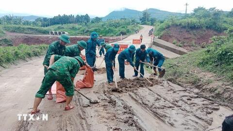 EVN chỉ đạo tập trung ứng phó, khắc phục hậu quả mưa lũ tại Trung Bộ