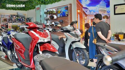 Xe máy Honda khuyến mãi khủng đến trước Tết