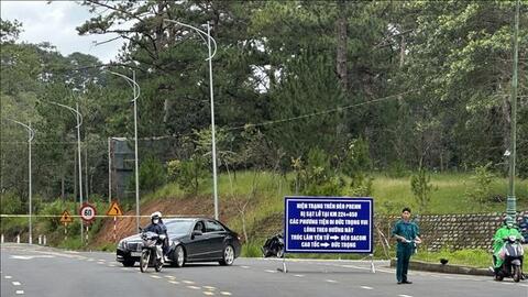 Thông xe tạm thời đèo Prenn (Lâm Đồng) từ ngày 5 đến 7-12