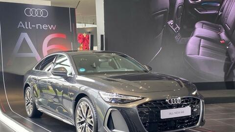 Thị trường ô tô xuất hiện nhiều xe mới, các hãng xe giảm giá kích cầu tiêu dùng