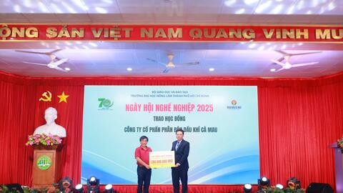 11 năm Phân Bón Cà Mau đồng hành cùng sinh viên Đại học Nông Lâm TP HCM
