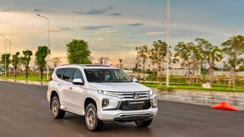 Mitsubishi Pajero Sport bất ngờ trở lại Việt Nam
