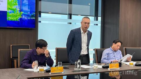 Bộ Công Thương làm việc với Petrolimex về đảm bảo nguồn cung xăng dầu năm 2026