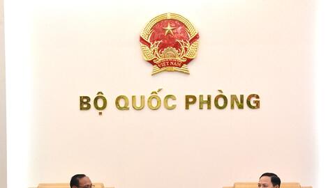 Thượng tướng Phạm Trường Sơn tiếp Cục trưởng Cục Tác chiến QĐND Lào