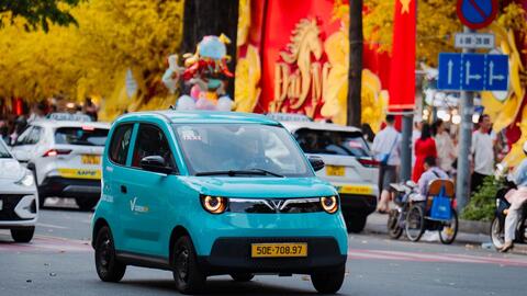 Xe ôm công nghệ tự tin lên đời 4 bánh với “cần câu cơm” VinFast Minio Green