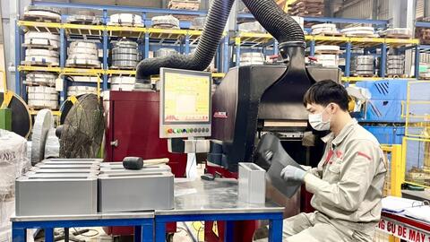 Đầu tư thiết bị công nghệ cao tạo lực đẩy cho công nghiệp hỗ trợ