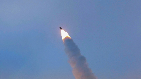 Triều Tiên liên tiếp phóng tên lửa đạn đạo ra biển