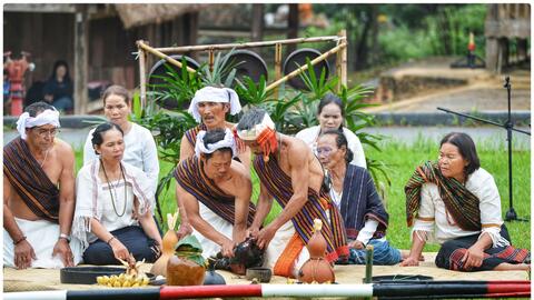 Độc đáo lễ mừng lúa mới của dân tộc Chu Ru giữa lòng Thủ đô
