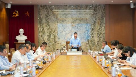 Tăng cường vai trò lãnh đạo của Đảng, giữ vững tăng trưởng trong bối cảnh thách thức