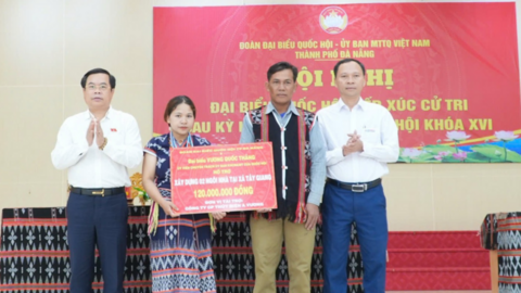 Đà Nẵng: Thủy điện A Vương hỗ trợ xây dựng 10 nhà đại đoàn kết