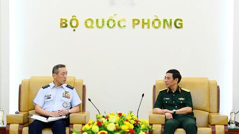 Đại tướng Phan Văn Giang tiếp Đại tướng Uchikura Hiroaki