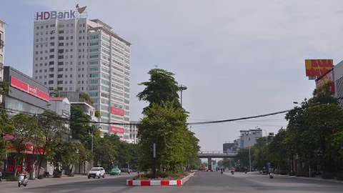 Hà Nội: Tổ chức giao thông trên đường Văn Cao để thi công tuyến đường sắt đô thị số 5