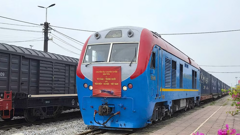 Giảm 10% chi phí logistics khi khai thác tàu chuyên tuyến Tô Châu - Yên Viên