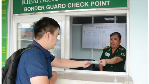 Cửa khẩu cảng thông suốt nhờ chuyển đổi số