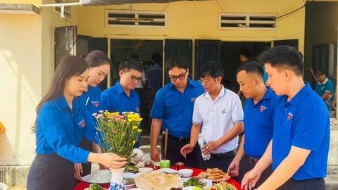 Tuổi trẻ BSR gửi trọn lòng biết ơn qua “Mâm cơm tri ân - Nụ cười của Mẹ”