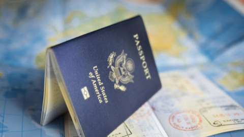 Ngành du lịch Mỹ lo khách quốc tế giảm do yêu cầu đặt cọc visa