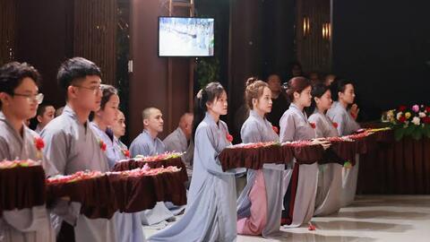 Lễ Vu lan của người trẻ: Yêu thương không chỉ một ngày