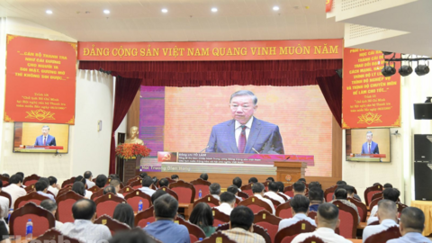 Toàn quốc quán triệt, triển khai thực hiện một số Nghị quyết, Chỉ thị của Bộ Chính trị