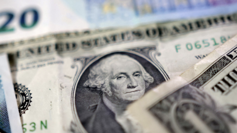Tỷ giá USD hôm nay (21-10): Đồng USD giảm khi giá dầu đi xuống