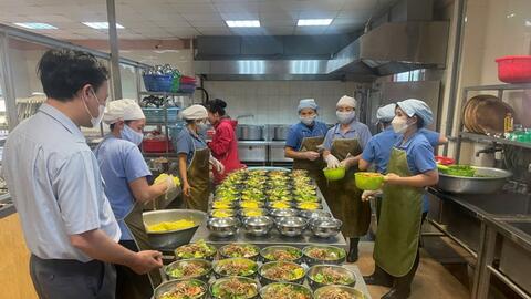 Sơn La kiểm tra an toàn thực phẩm tại 33 cơ sở, siết chặt bếp ăn trường học