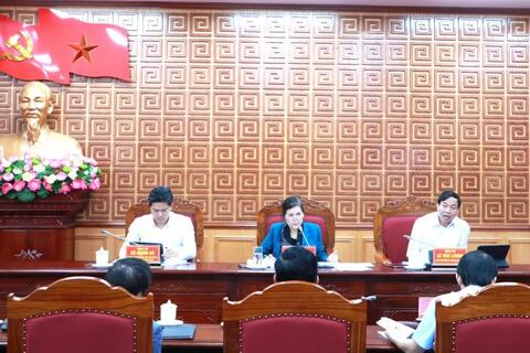 <a href="/thong-tin-247" title="Thông tin 247" rel="dofollow">Thông tin 247</a>