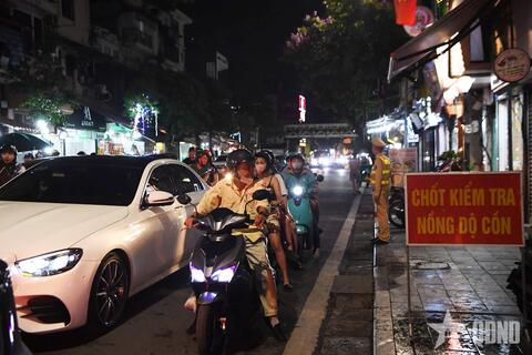 <a href="/thong-tin-247" title="Thông tin 247" rel="dofollow">Thông tin 247</a>