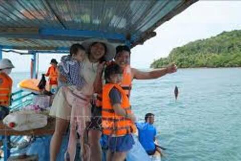 <a href="/tieu-dung" title="Tiêu dùng" rel="dofollow">Tiêu dùng</a>