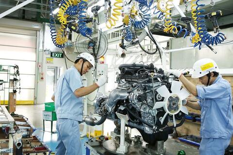 <a href="/dau-tu" title="Đầu tư" rel="dofollow">Đầu tư</a>