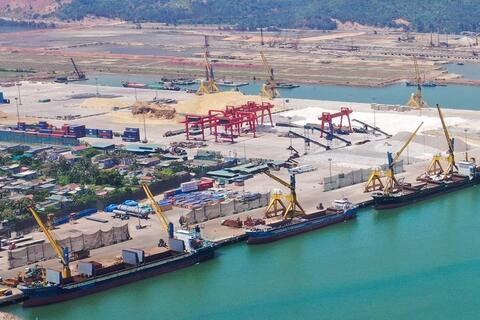 <a href="/dau-tu" title="Đầu tư" rel="dofollow">Đầu tư</a>