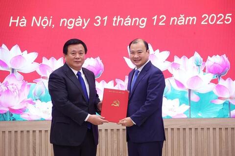 <a href="/thong-tin-247" title="Thông tin 247" rel="dofollow">Thông tin 247</a>