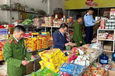 <a href="/tieu-dung" title="Tiêu dùng" rel="dofollow">Tiêu dùng</a>