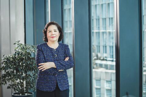 <a href="/doanh-nghiep" title="Doanh nghiệp" rel="dofollow">Doanh nghiệp</a>