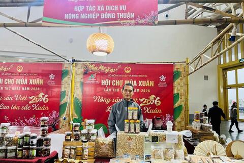 <a href="/kinh-doanh" title="Kinh doanh" rel="dofollow">Kinh doanh</a>