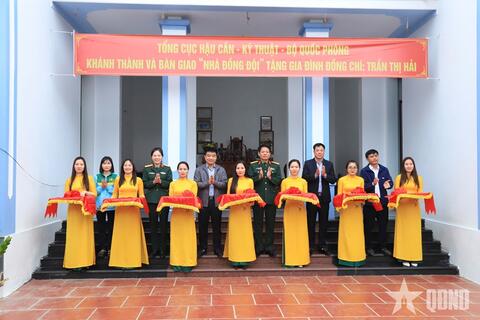 <a href="/thong-tin-247" title="Thông tin 247" rel="dofollow">Thông tin 247</a>