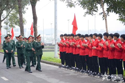 <a href="/doanh-nghiep" title="Doanh nghiệp" rel="dofollow">Doanh nghiệp</a>