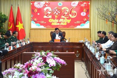 <a href="/thong-tin-247" title="Thông tin 247" rel="dofollow">Thông tin 247</a>