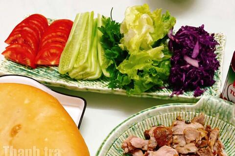 <a href="/tieu-dung" title="Tiêu dùng" rel="dofollow">Tiêu dùng</a>