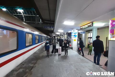 <a href="/tieu-dung" title="Tiêu dùng" rel="dofollow">Tiêu dùng</a>