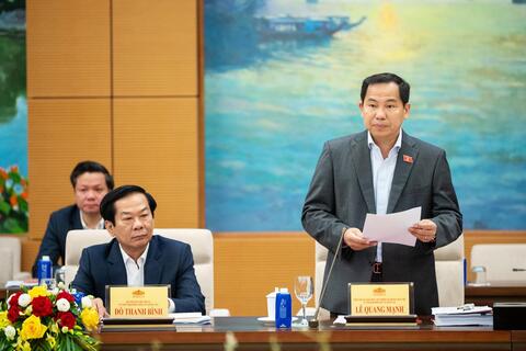 <a href="/thong-tin-247" title="Thông tin 247" rel="dofollow">Thông tin 247</a>