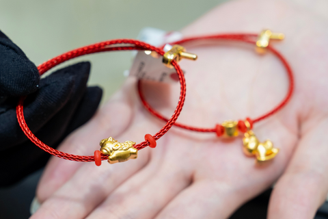 <a href="/tieu-dung" title="Tiêu dùng" rel="dofollow">Tiêu dùng</a>