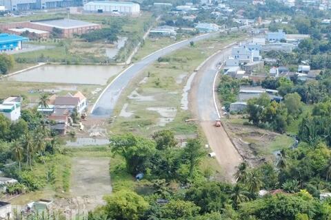 <a href="/dau-tu" title="Đầu tư" rel="dofollow">Đầu tư</a>