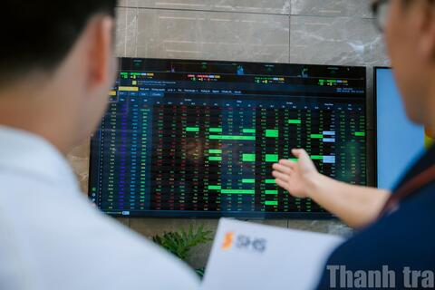 <a href="/kinh-doanh" title="Kinh doanh" rel="dofollow">Kinh doanh</a>