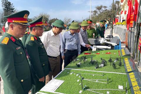 <a href="/thong-tin-247" title="Thông tin 247" rel="dofollow">Thông tin 247</a>